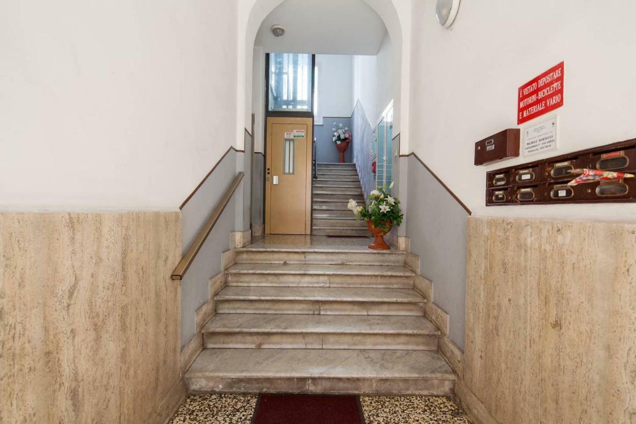 Guest House Rita La Spezia Exteriör bild